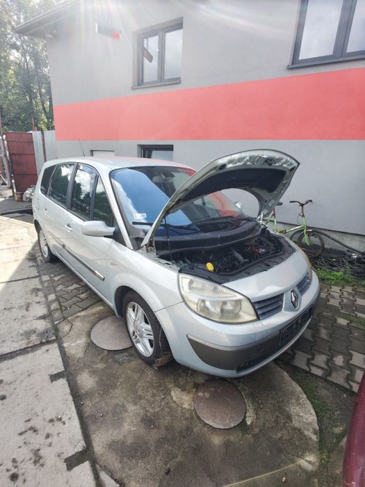 Renault grand scenic II na części
