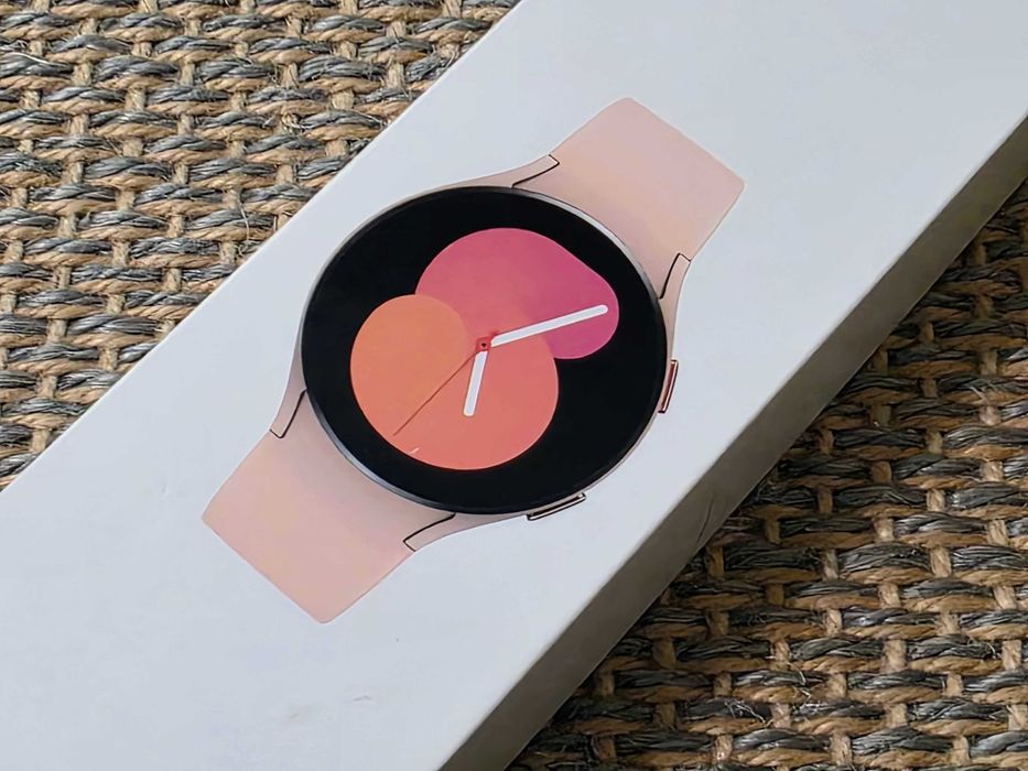 Smartwatch Samsung Galaxy Watch 5 SM-R900 Różowe Złoto BT 40mm Damski Pudrowy Róż NFC
