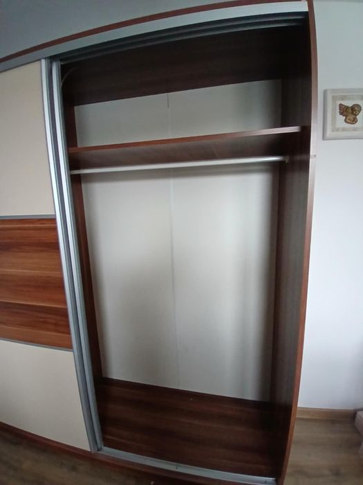 Sprzedam  dużą szafę