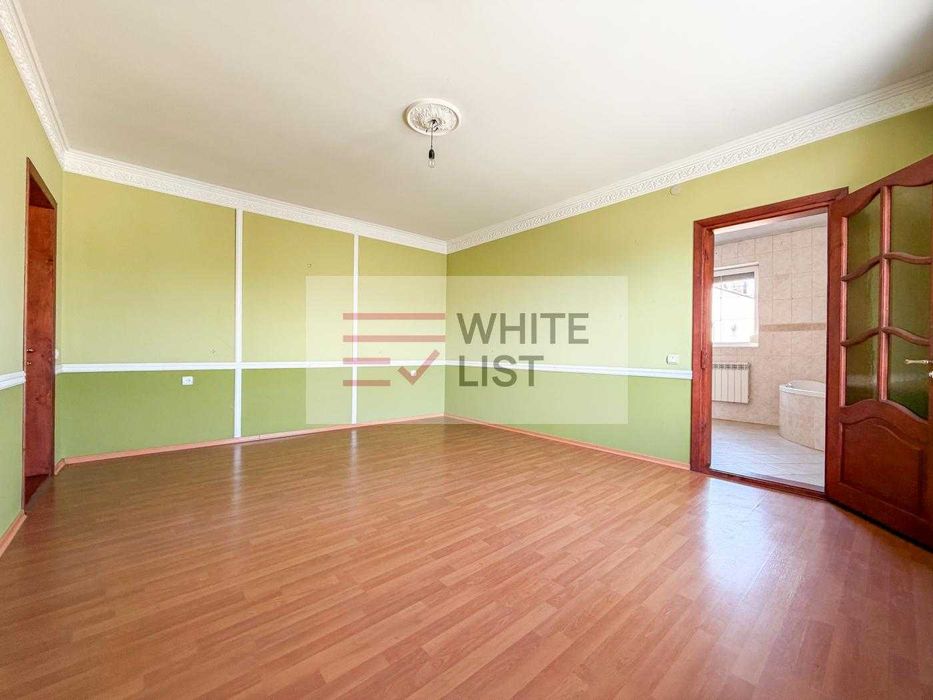 Продаж будинку вул. Ярошинська, 269м2