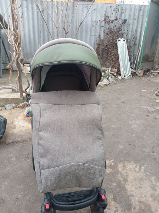 Продам коляску 2в1
