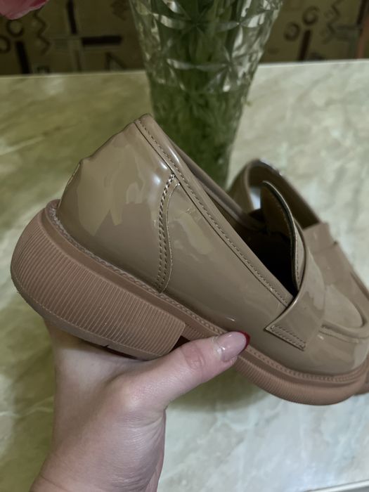 Лофери лаковані