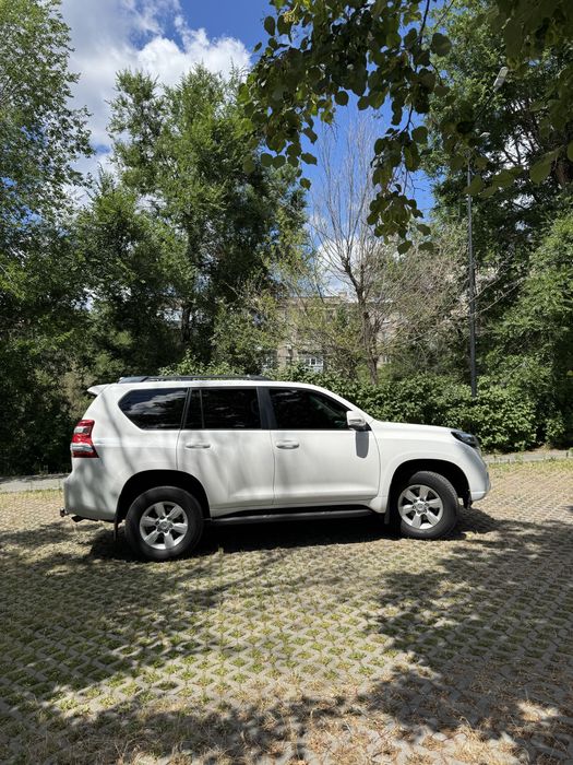 Toyota Land Cruiser Prado 150 • 3.0 D-4D