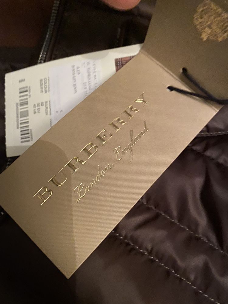 Burberry etiqueta leather hot sale