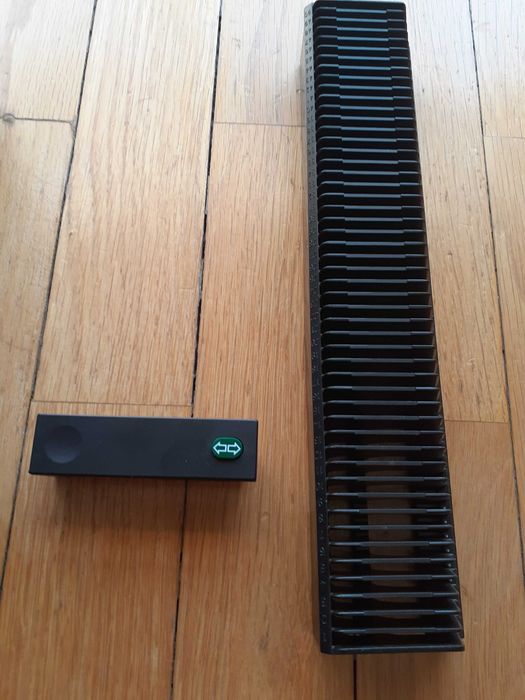 Slide projector63824709105025123