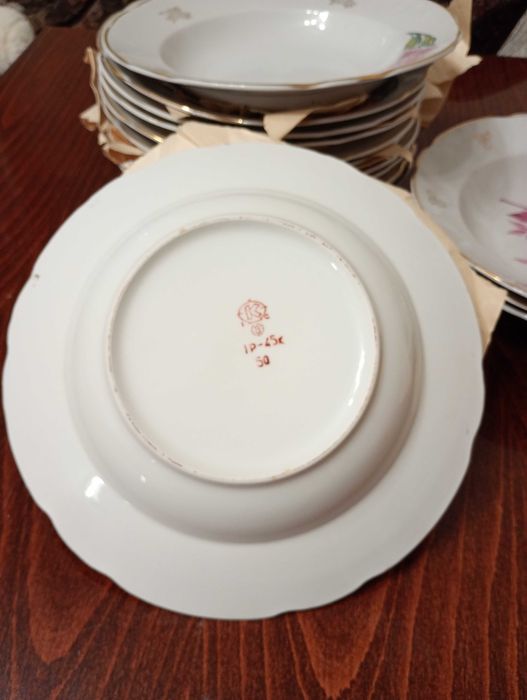 Тарілки великі діаметр 23,5