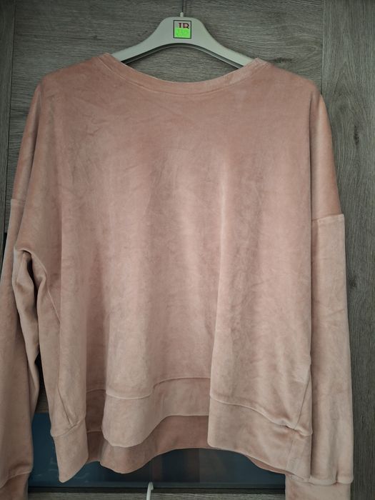 Dresy damskie r 44/46