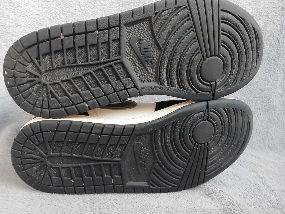 Jordan 1 Mid Satin Grey buty r. 42,5