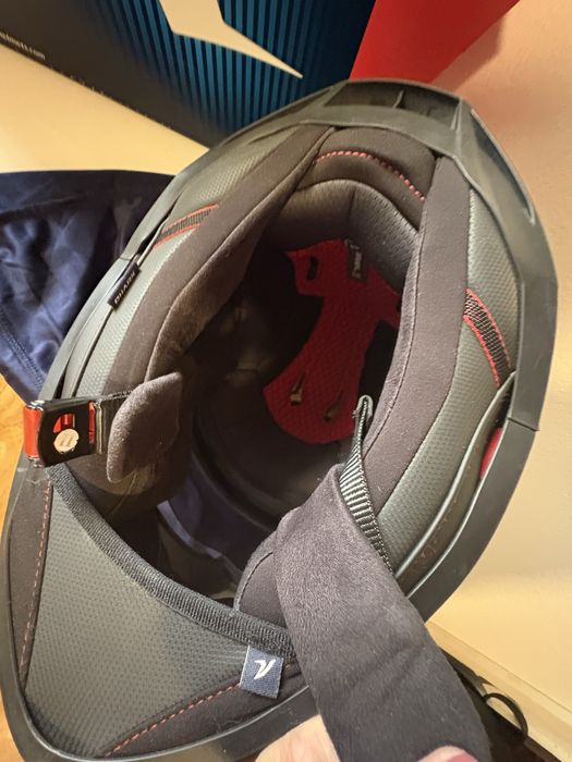 Capacete SHARK com Leds