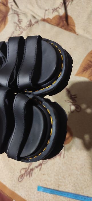 Сандалі Dr.Martens 37-38.