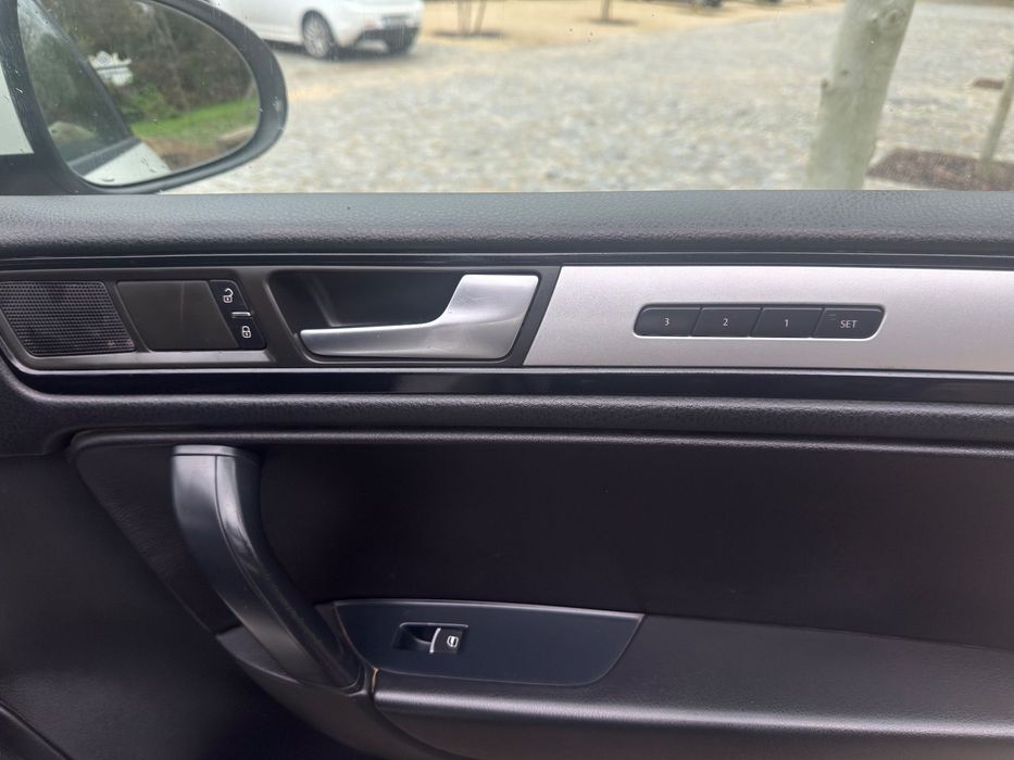 VW Touareg 3.0 TDI V6 Tiptronic