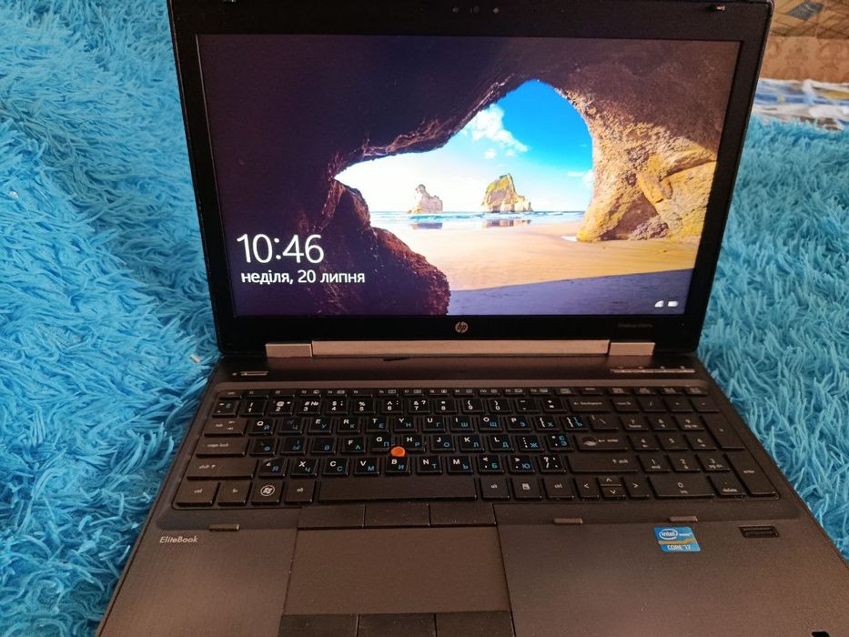 Ноутбук HP  8560w i7/8 gb ram FHD