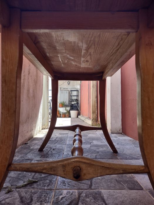 Mesa de madeira maciça