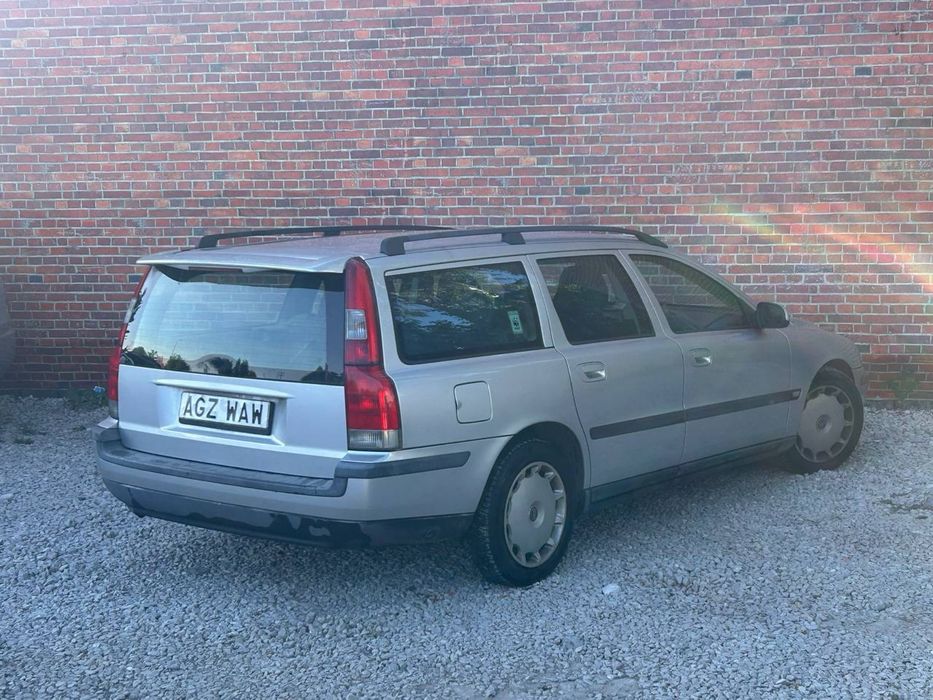 Volvo V70 2.4LPG Automat>>Superstan>>bożeciałootwarte>>zamiana