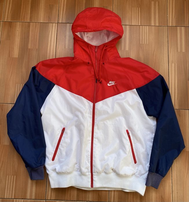 Ветровка Nike Nsw Windrunner Splicing Running