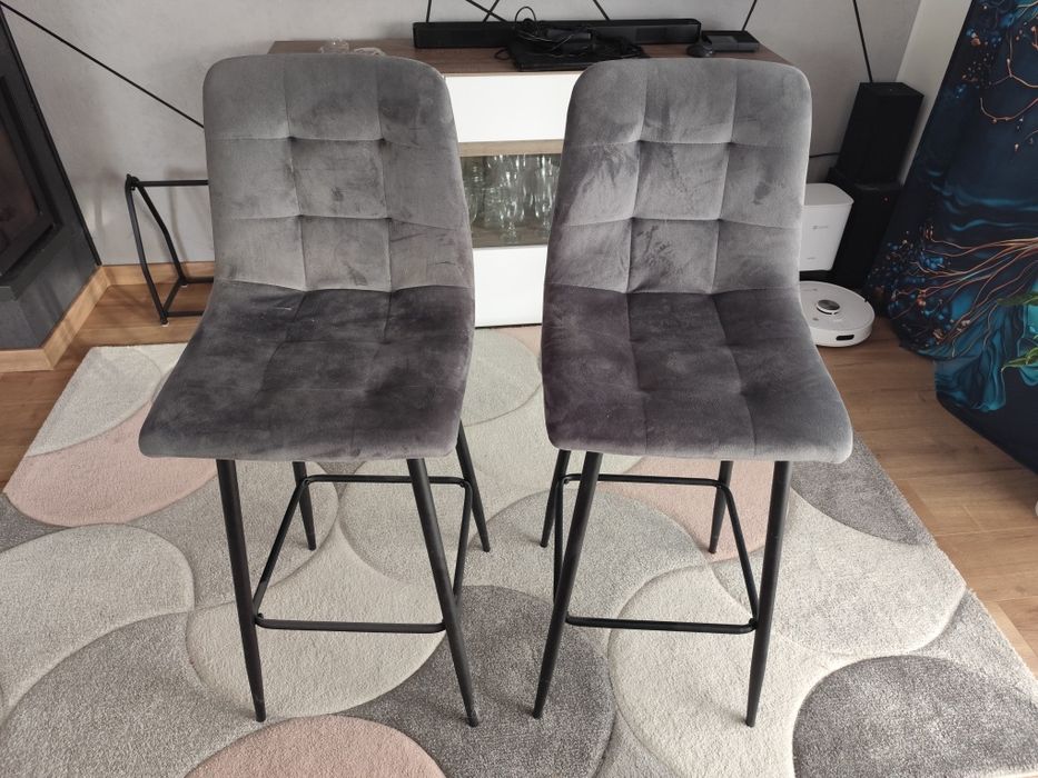 Na sprzedaż hokery szare