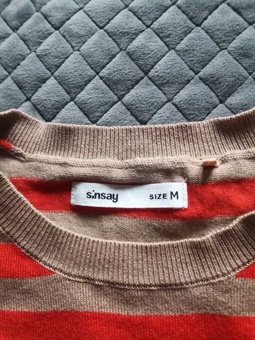 Sweter w paski cienki