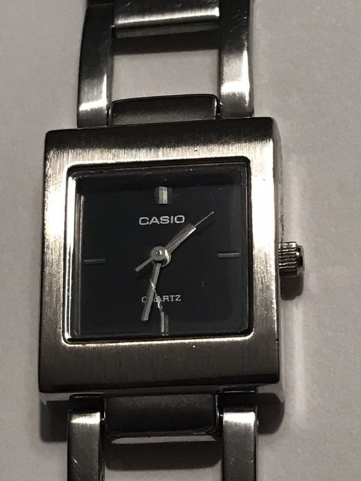 Zegarek CASIO wodoodporny damski