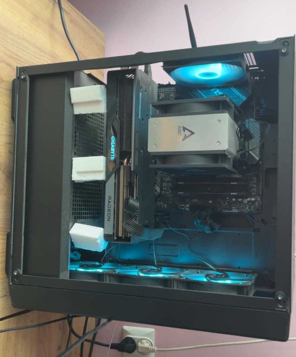 Komputer 7700XT AMD 5 7600 32gb ram