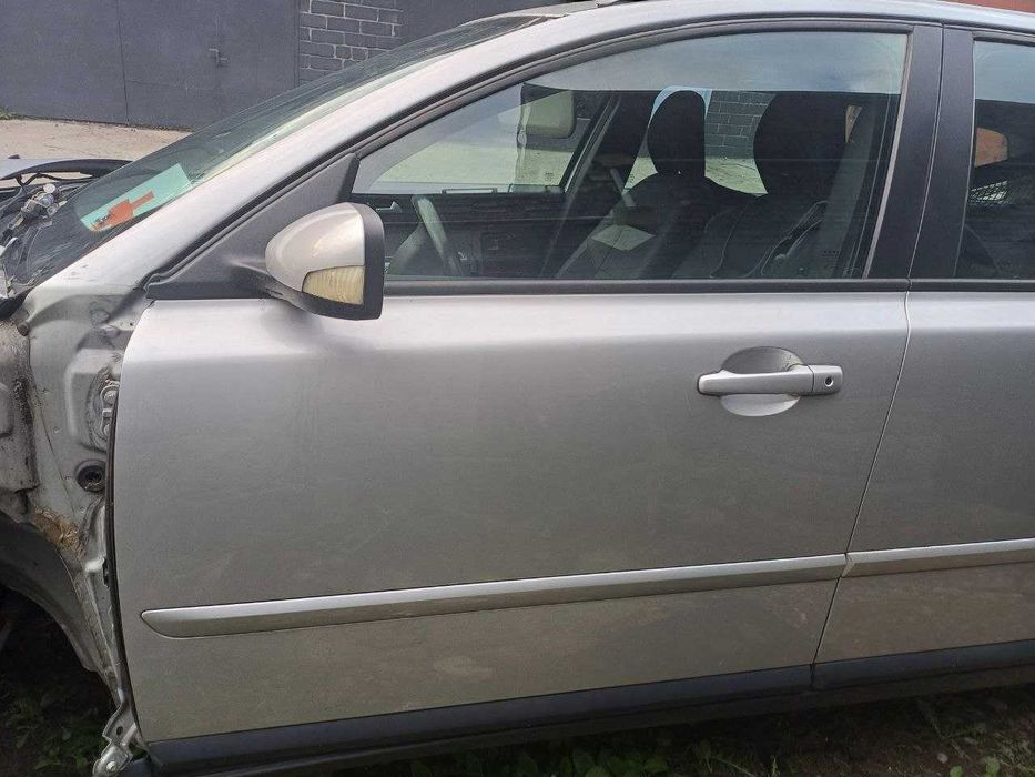 Дверь передняя задняя левая правая двері Volvo V50 2004-2010 разборка