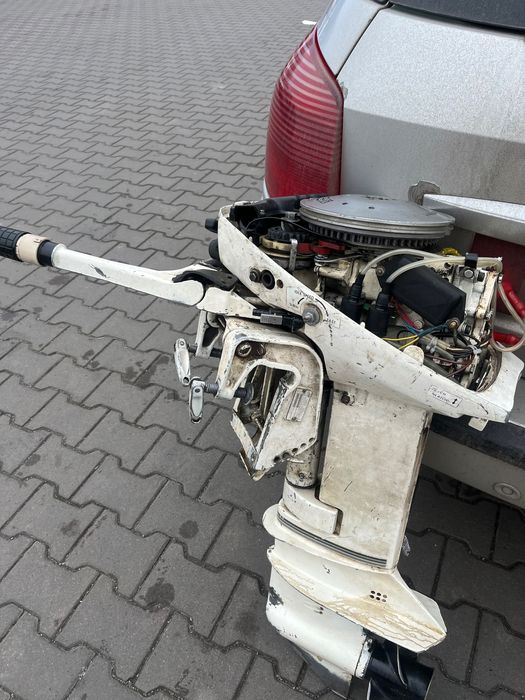 Лодочний двигун johnson 15, на розборку або на відновлення, заводиться