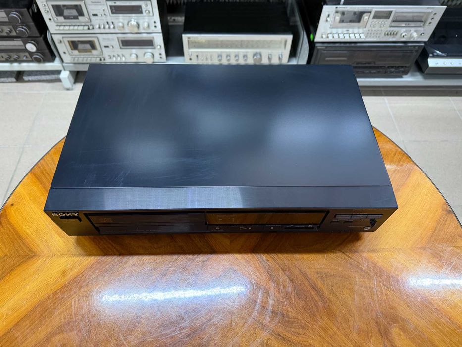 Odtwarzacz płyt CD Sony CDP-670 Audio Room