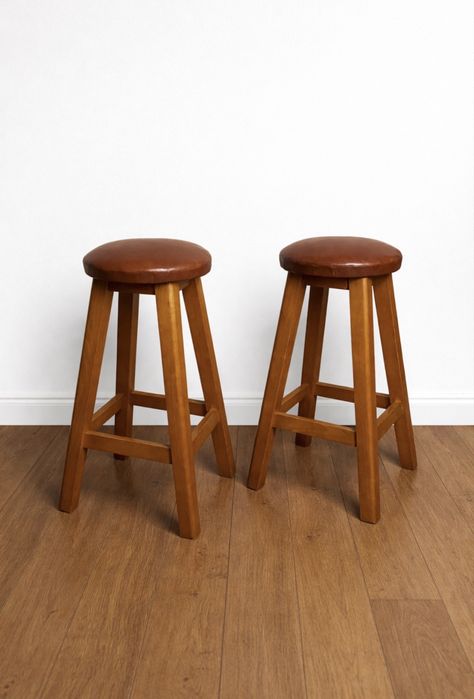 bar( só mobilia )+2 bancos  -como novo