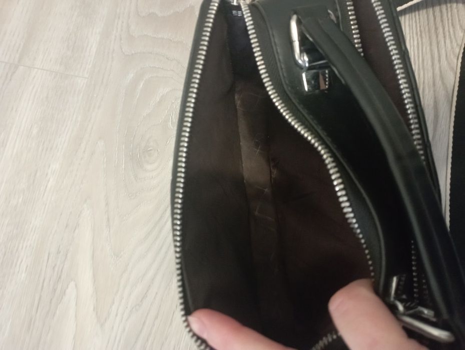 Жіноча чорна сумка