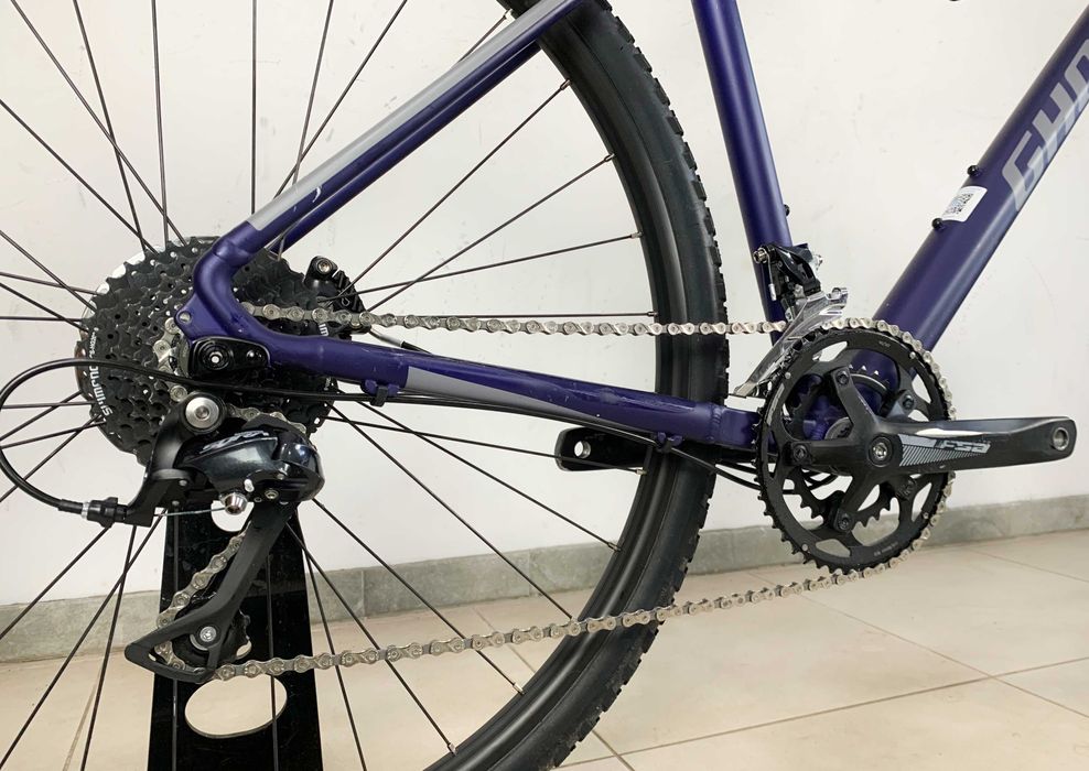 Гравійник із мтб геометрією Ghost Asket 2024 року