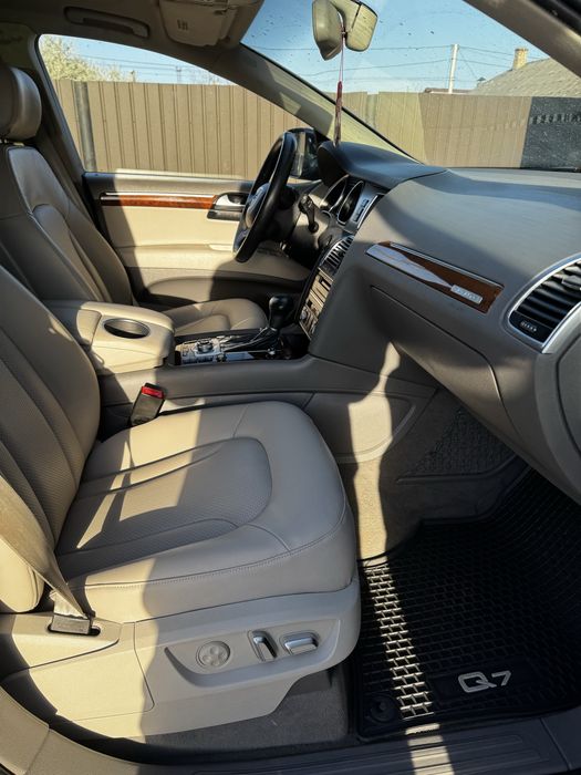 Продам Audi q7 3.0 tfsi