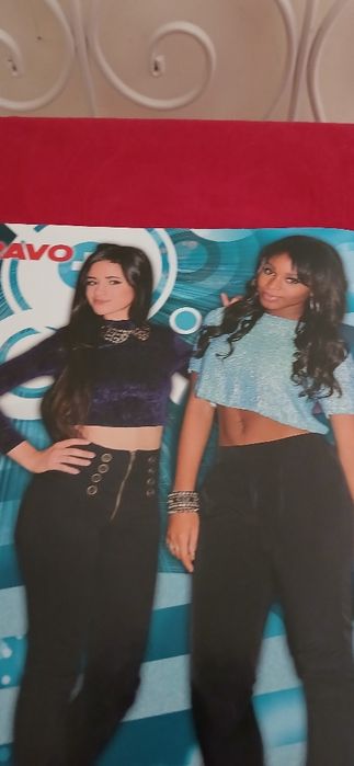 Poster Fifth Harmony, com defeito