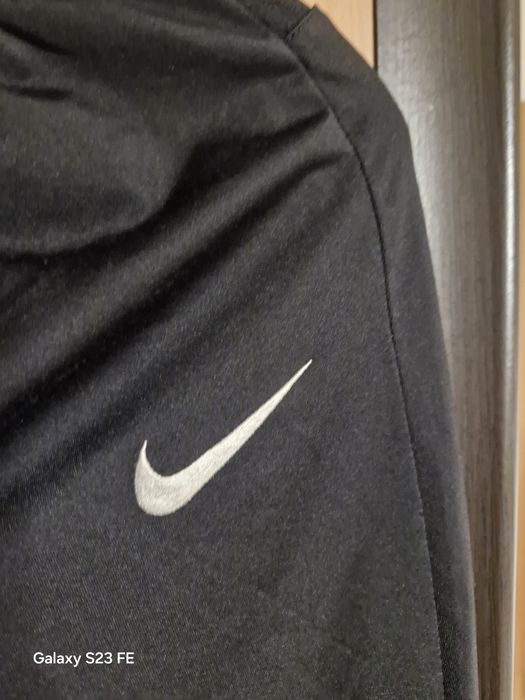 Spodnie sportowe męskie Nike rozmiar S stan idealny
