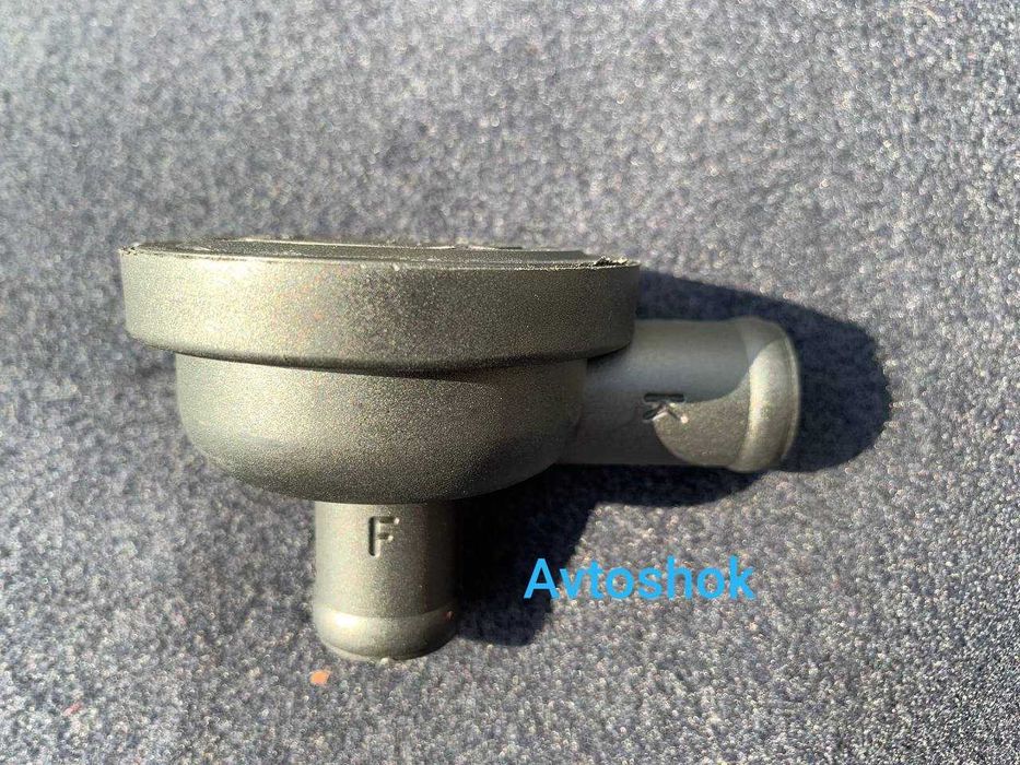 Клапан ВКГ Audi Skoda Volkswagen Seat 1.8t 06A129101D 06A129101A