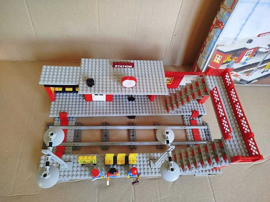 Lego 7822 Railway Station