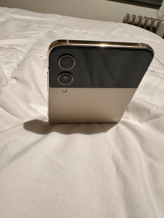 Samsung z flip 4