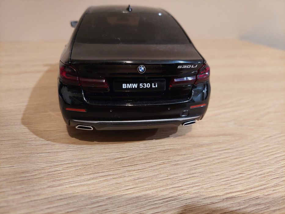 Model 1:18 Bmw 530Li Heimanba