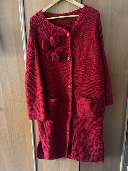 Стильний кардиган ручної роботи