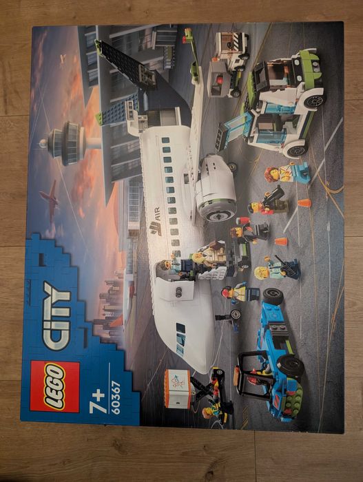 LEGO  City 60367 Avião de passageiros