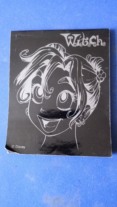 Notesik z wyrywanymi kartkami