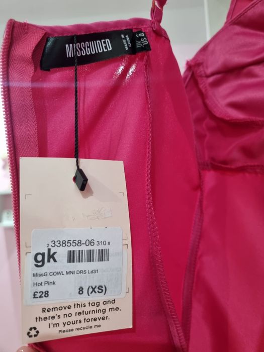 Sukienka różowa elegancka na ramiączka nowa missguided XS