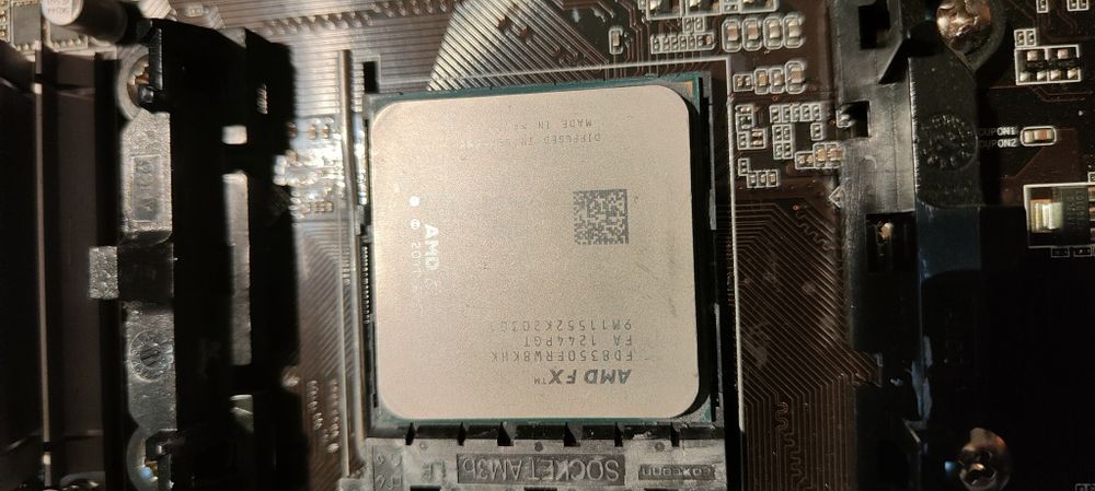 Procesor AMD FX 8350 + Gigabyte GA -970a ds3p