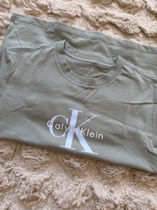 Футболка Calvin Klein