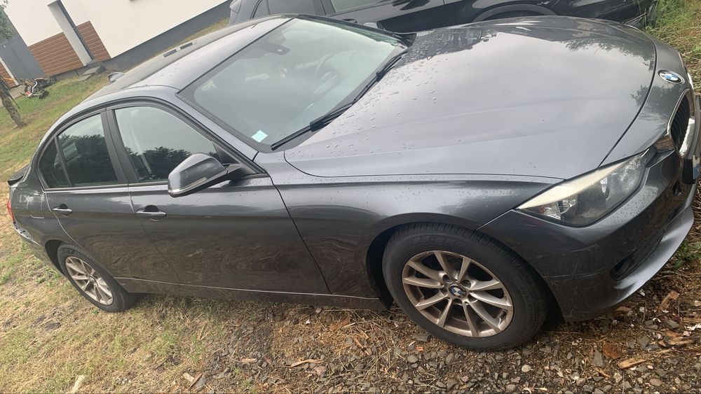 Bmw  320D F30 2012  manual na części