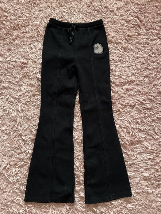 Чорні штани кльош reserved