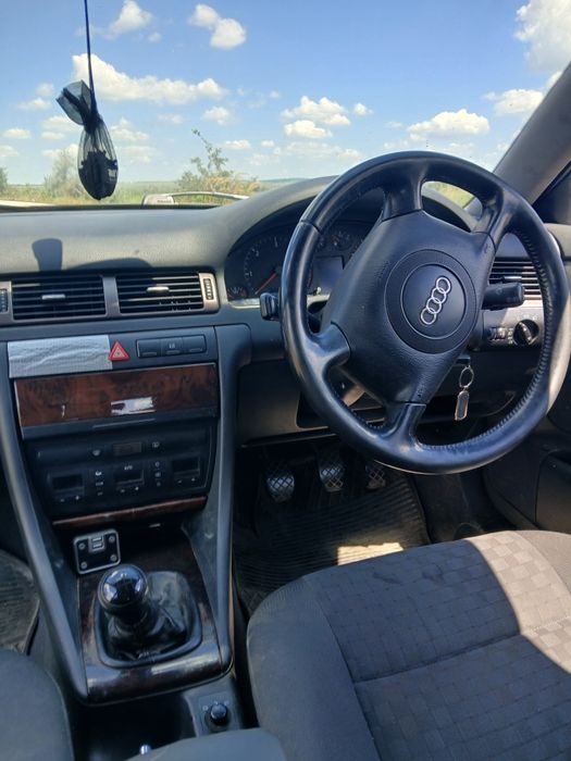 Авто АУДІ А6С5 2.5тді