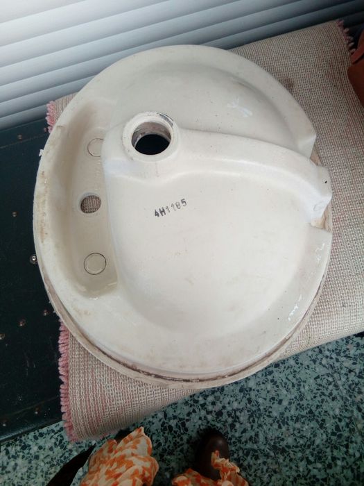 Ceramic Washbasin64862527763970121