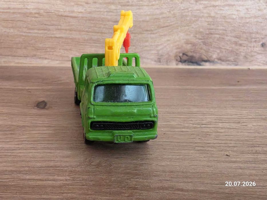 Tomica 1/104 - Nissan Diesel Condor