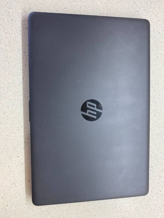 HP 250 G7 15.6 i3 7020U DDR4 8GB, SSD 240GB