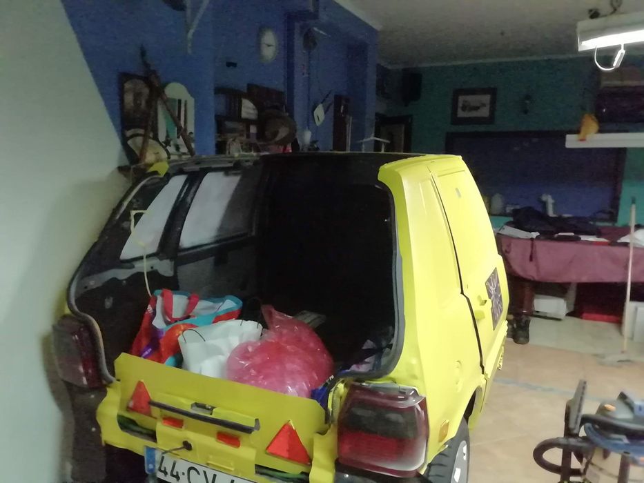 Atrelado de carro para carga ou motas