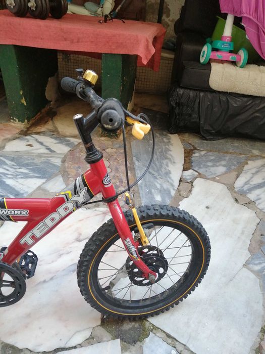 Bicicleta para criança semi nova